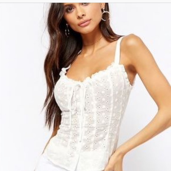 Button up eyelet tank! - Picture 8 of 8